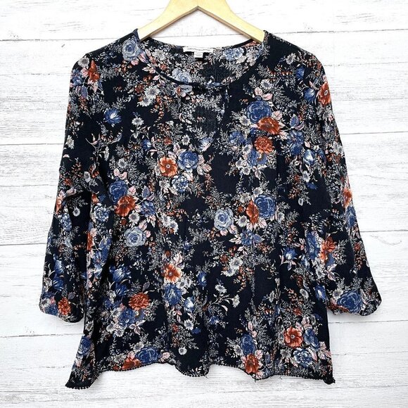 American Eagle Women's Black and Floral Print Top 3/4 Sleeves Lightweight size L - Picture 1 of 7